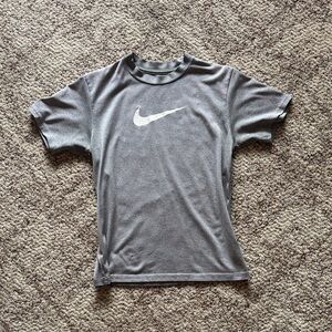 NIKE— Dri fit, Short Sleeve